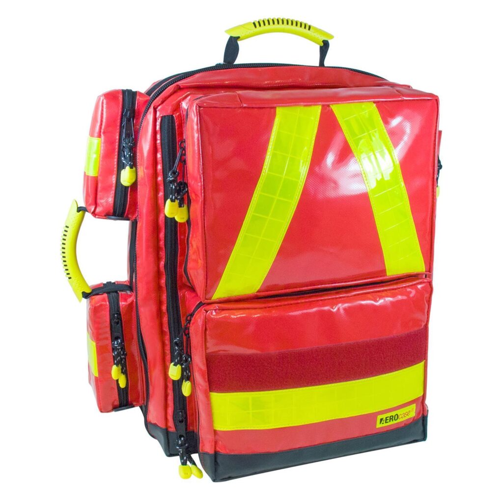 Notfallrucksack. Roter Rucksack mit gelben Reflektierstreifen